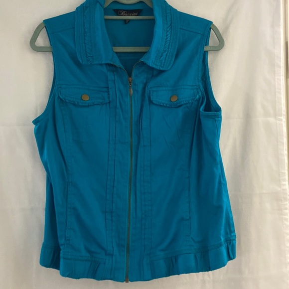 Lightweight vest - Picture 1 of 4